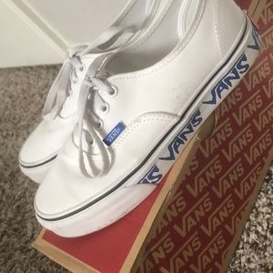 PacSun Sketch Sidewall Authentic Vans